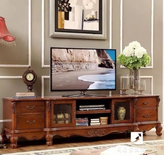 电视上方挂画选择指南,什么画更适合?